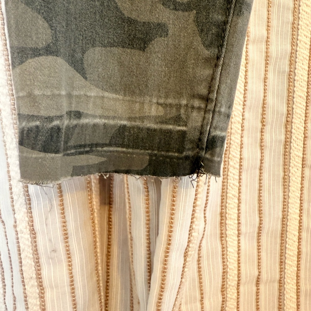 REWASH camo jeans Size 11 Juniors - Picture 4 of 8